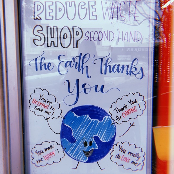 Meet your Posher, Ashley - Picture 4 of 4